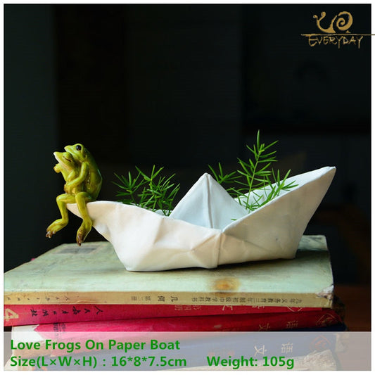 Feeling Froggy - Tiny Pot/Planter